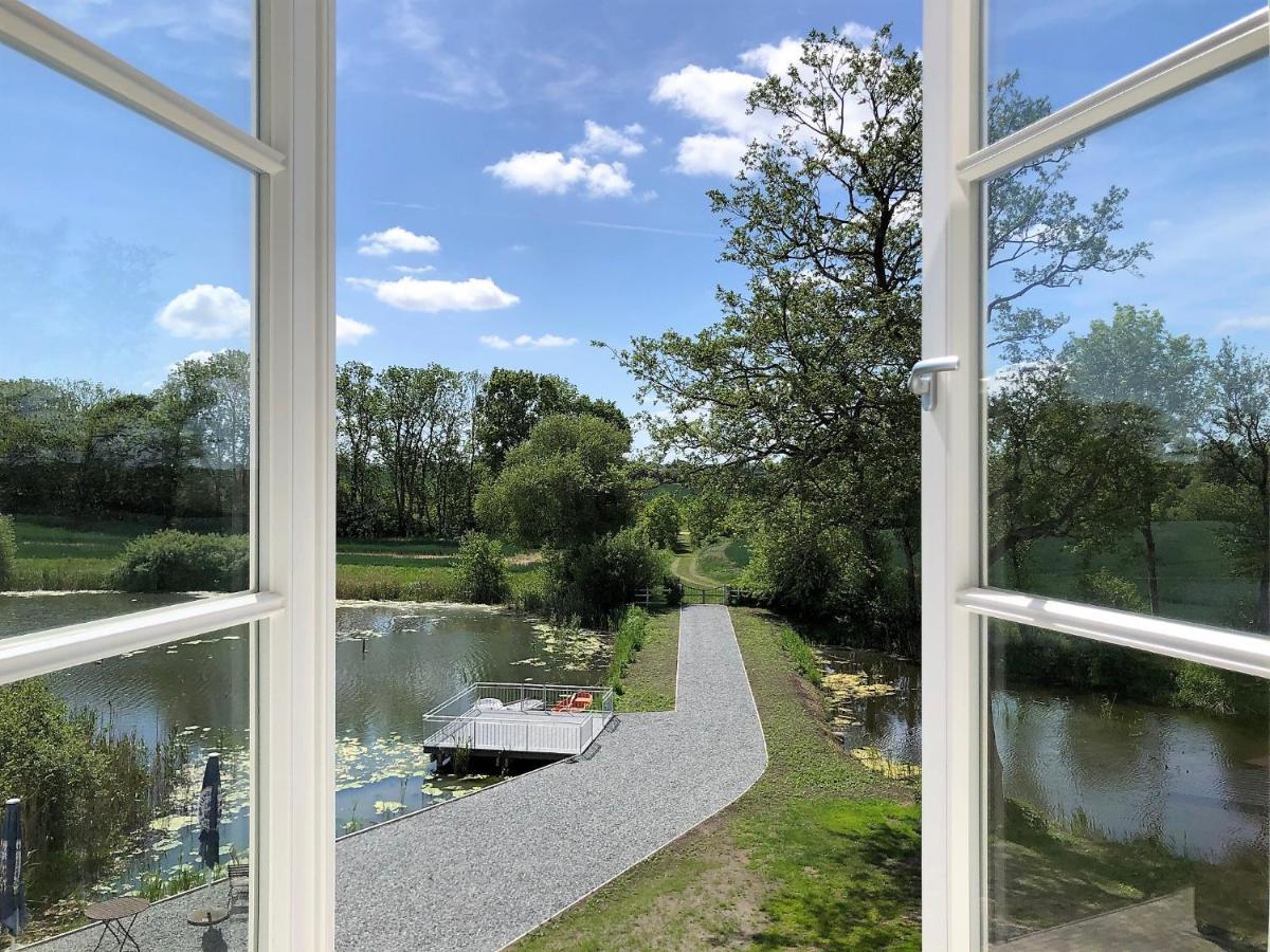 Ferienwohnungen Herrenhaus Gut Oestergaard Steinberg  ภายนอก รูปภาพ