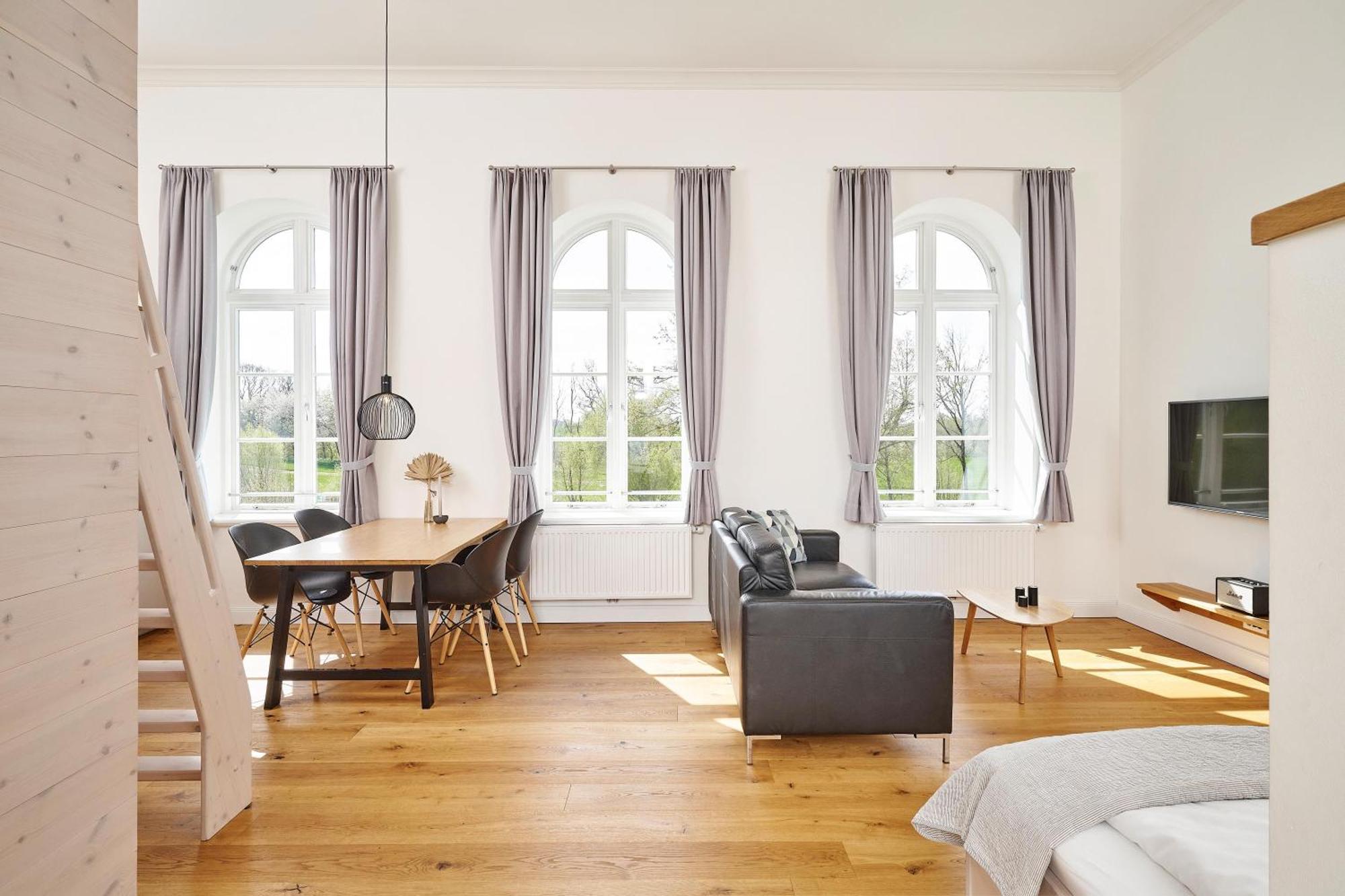 Ferienwohnungen Herrenhaus Gut Oestergaard Steinberg  ภายนอก รูปภาพ